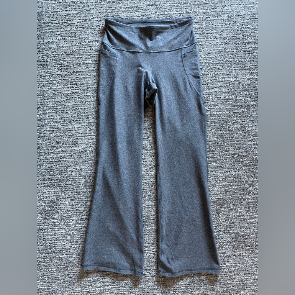 Hard to find!! PowerSoft Old Navy Heather Gray Slim Boot Cut Leggings - Large